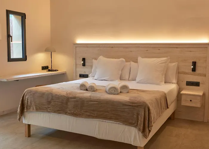 L'aixart Aiguablava 3* בגור